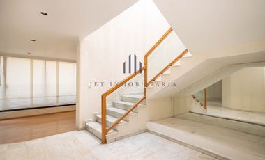 Casa en condominio horizontal para remodelar en interlomas