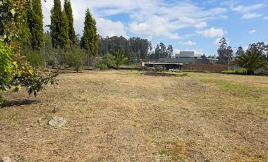 En el sector del Tenis Club, terreno esquinero en venta