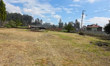 En el sector del Tenis Club, terreno esquinero en venta