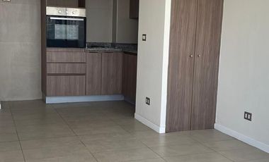 Se arrienda comodo departamento en Calle Hipodromo Chile , 2 dormitorios 1 baño, $ 390.000 mas $ 80.000 gastos comunes