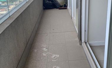 Se arrienda comodo departamento en Calle Hipodromo Chile , 2 dormitorios 1 baño, $ 390.000 mas $ 80.000 gastos comunes