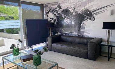 Se arrienda comodo departamento en Calle Hipodromo Chile , 2 dormitorios 1 baño, $ 390.000 mas $ 80.000 gastos comunes