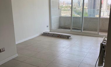 Se arrienda comodo departamento en Calle Hipodromo Chile , 2 dormitorios 1 baño, $ 390.000 mas $ 80.000 gastos comunes