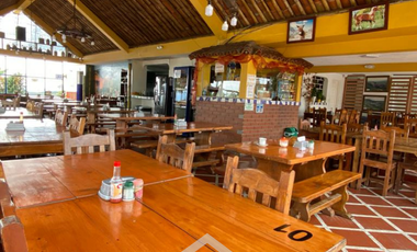 Casa Lote Campestre con Local Comercial Acreditado vía a Neira