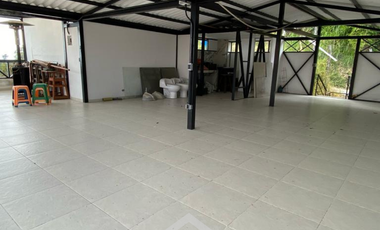 Casa Lote Campestre con Local Comercial Acreditado vía a Neira