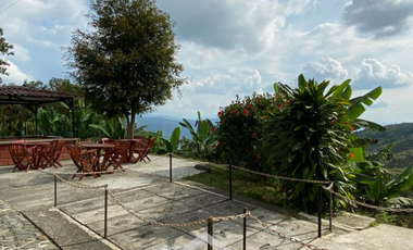 Casa Lote Campestre con Local Comercial Acreditado vía a Neira