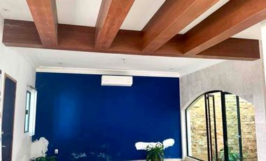 Hermosa casa con mucha luz, naturaleza y espacio, a dos calles  de la escuela  green oaks.