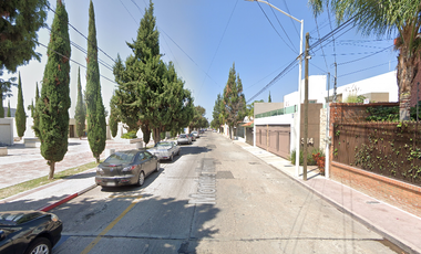 Casa en Venta en Los Bosques de Aguascalientes, México.