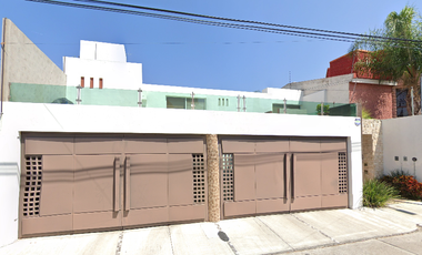 Casa en Venta en Los Bosques de Aguascalientes, México.