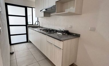 Casa en Renta dentro de coto Yucatán, Adamar, Tlajomulco