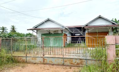 Jual Bangunan Plus Tanah Luas Siap Usaha