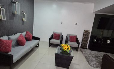 Casa Amoblada en Alquiler en Alborada X,  Seguridad, 3 Habitaciones, 3 Baños, Jacuzzi, Garaje, Norte de Guayaquil.