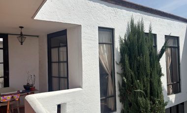 Renta suite amueblada con servicios, Col Santa Cruz Buenavista. Zavaleta y Recta Cholula