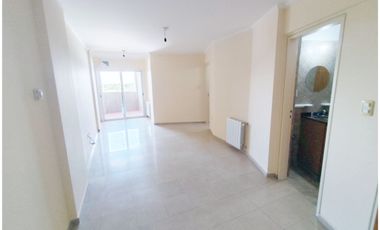 ALQUILA: Dpto Semipiso 2 Dormitorios, 2 Baños, 2 Balcones / Nueva Córdoba