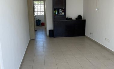 Departamento en Segundo Piso, Colonia Las Brisas, Monterrey, Nuevo Leon