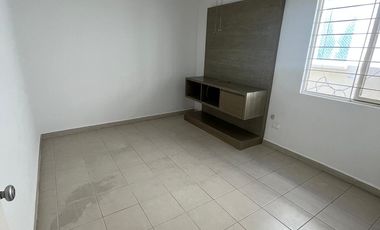 Departamento en Segundo Piso, Colonia Las Brisas, Monterrey, Nuevo Leon