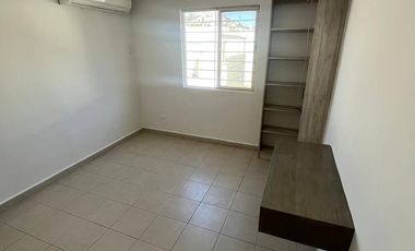 Departamento en Segundo Piso, Colonia Las Brisas, Monterrey, Nuevo Leon