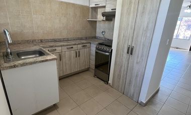 Departamento en Segundo Piso, Colonia Las Brisas, Monterrey, Nuevo Leon