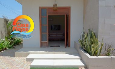 Casa con Piscina de Venta en Playas en Ciudadela Cerrada con Salida Al Mar
