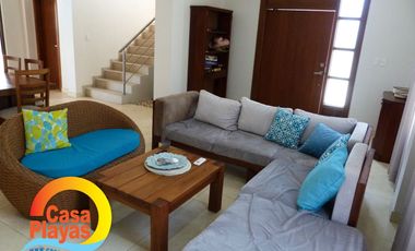 Casa con Piscina de Venta en Playas en Ciudadela Cerrada con Salida Al Mar