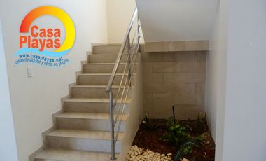 Casa con Piscina de Venta en Playas en Ciudadela Cerrada con Salida Al Mar