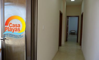 Casa con Piscina de Venta en Playas en Ciudadela Cerrada con Salida Al Mar