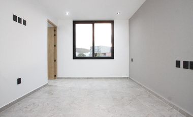 CASA EN VENTA EN PARQUE REAL