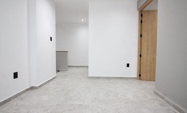 CASA EN VENTA EN PARQUE REAL