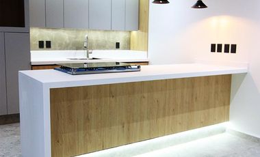 CASA EN VENTA EN PARQUE REAL