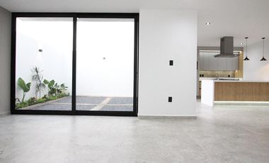 CASA EN VENTA EN PARQUE REAL