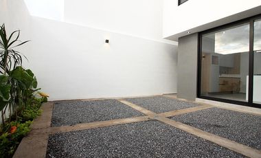 CASA EN VENTA EN PARQUE REAL