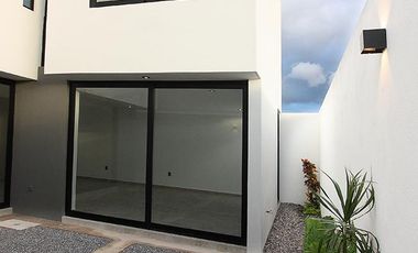 CASA EN VENTA EN PARQUE REAL