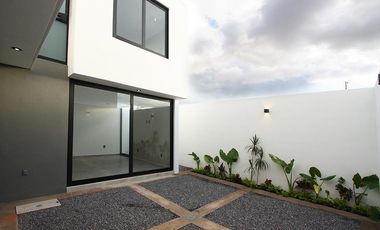 CASA EN VENTA EN PARQUE REAL