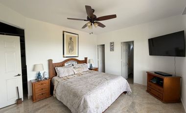 SE ARRIENDA CASA CAMPESTRE BIFAMILIAR SOBRE LA VIA CONDINA.