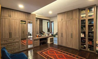 Dijual Rumah Resort Villa di Pusat Kemang Jakarta Selatan, Cluster Eksklusif Side Swimming Pool 4 KT Ensuite