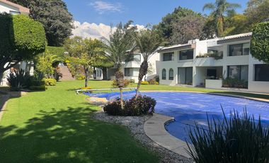 OPORTUNIDAD AMPLIO DEPARTAMENTO EN EXCLUSIVO CONJUNTO