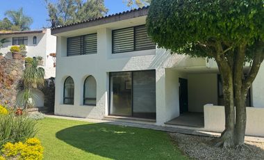 OPORTUNIDAD AMPLIO DEPARTAMENTO EN EXCLUSIVO CONJUNTO