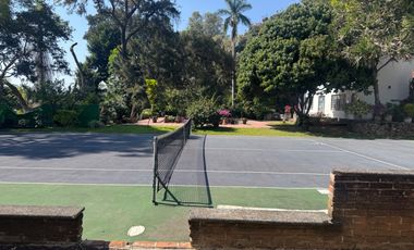 OPORTUNIDAD AMPLIO DEPARTAMENTO EN EXCLUSIVO CONJUNTO