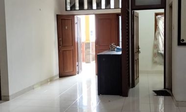 Disewakan Rumah di NUSA LOKA, Serpong, BSD - 5 k.tidur