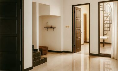 Disewakan Rumah Hunian 2 Lantai Siap Huni Lokasi di Mekar Wangi Bandung