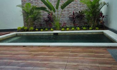 FOR SALE BEAUTIFUL VILLA WITH LARGE A SWIMMING POOL AT DENPASAR SELATAN