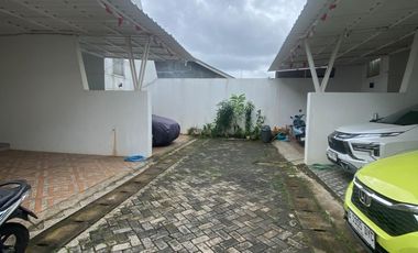 Rumah 2 Lantai Over Kredit 98 JT dekat GDC Depok di Kalibaru Cilodong