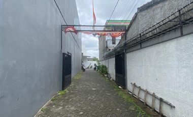 Rumah 2 Lantai Over Kredit 98 JT dekat GDC Depok di Kalibaru Cilodong