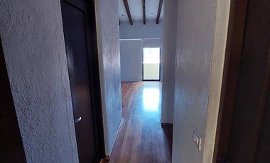 HERMOSA CASA EN CALLE PRIVADA