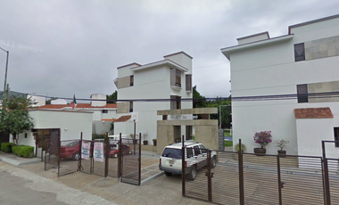 PROPIEDAD DE OPORTUNIDAD!! EXCELENTE CASA EN CLUB DE GOLF HACIENDA SAN GASPAR, JIUTEPEC, MORTELOS.