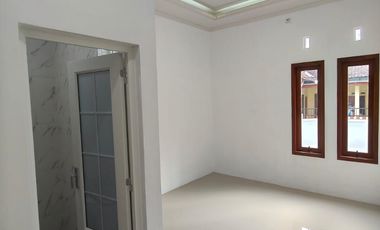 Rumah Murah Sleman, SIAP HUNI Pinggir Jalan Utama. Dekat Pintu Tol Jogja