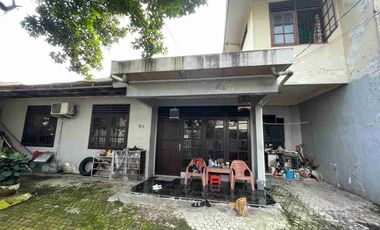 TERMURAH!! RUMAH TUA HITUNG TANAH DALAM KOMPLEK DEKAT UIN