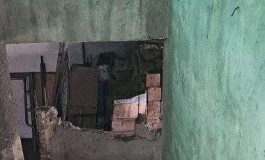 Murah !! DISEWAKAN TANAH DIATASNYA BERDIRI BANGUNAN 2 LANTAI SETENGAH JADI DI KALIMALANG DI BAWAH TOL