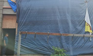 Murah !! DISEWAKAN TANAH DIATASNYA BERDIRI BANGUNAN 2 LANTAI SETENGAH JADI DI KALIMALANG DI BAWAH TOL