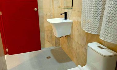 SINGLE DETACHED 4 BEDROOMS HOUSE NEAR THE BEACH.